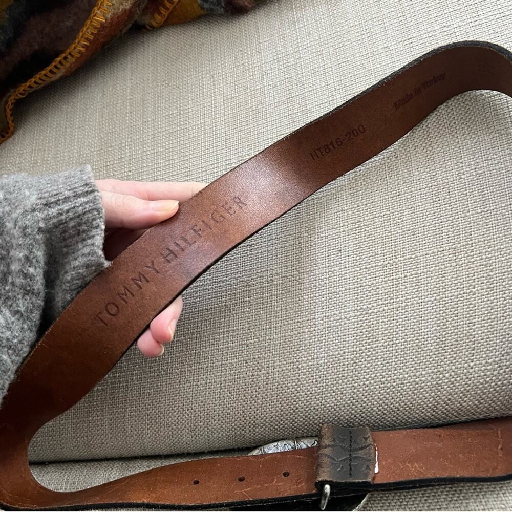 Tommy Hilfiger Black Tooled Leather Western Belt Size 36 - Picture 3 of 6